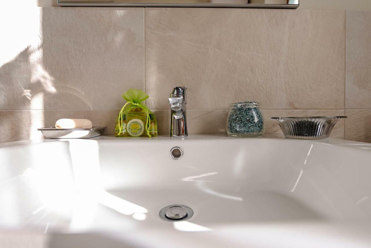 Minerva Apartment คาสเชียนา แตร์เม ภายนอก รูปภาพ